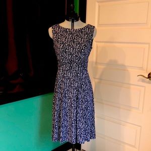 Jessica Howard - Navy & White Boatneck Dress  4P